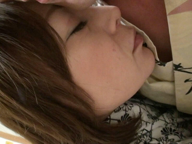 「【熟女】和服美人の艶やかな誘惑！浴衣姿の人妻が魅せる大人の色気【AIリマスター版】」のサンプル画像13枚目