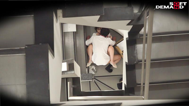 「佐野星彩・梶尾羽歌ら女上司OLがキス・羞恥プレイ！真面目な先輩社員が後輩の頼みを受け入れる？」のサンプル画像12枚目