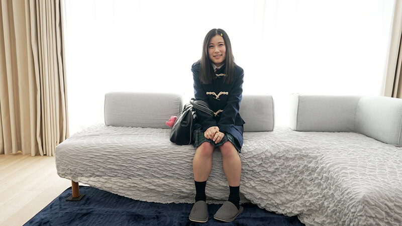 「【素人発掘】貧乳スレンダー美少女がごっくん初挑戦！SNS裏垢16万フォロワーの小柄系女子の本気エロ」のサムネイル