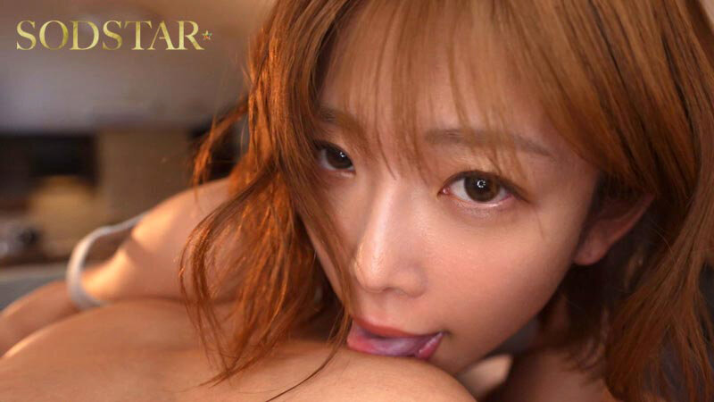 「紗倉まな 人妻役で魅せる濃厚キス＆中出し14発！絶頂アクメ連発の新婚イチャラブ体験」のサンプル画像16枚目