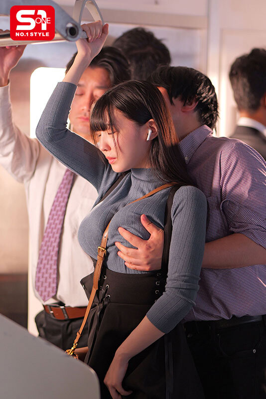 「紫堂るいの巨乳グラドルが潮吹きアクメで辱められる！興奮必至のオーガズム体験」のサンプル画像2枚目