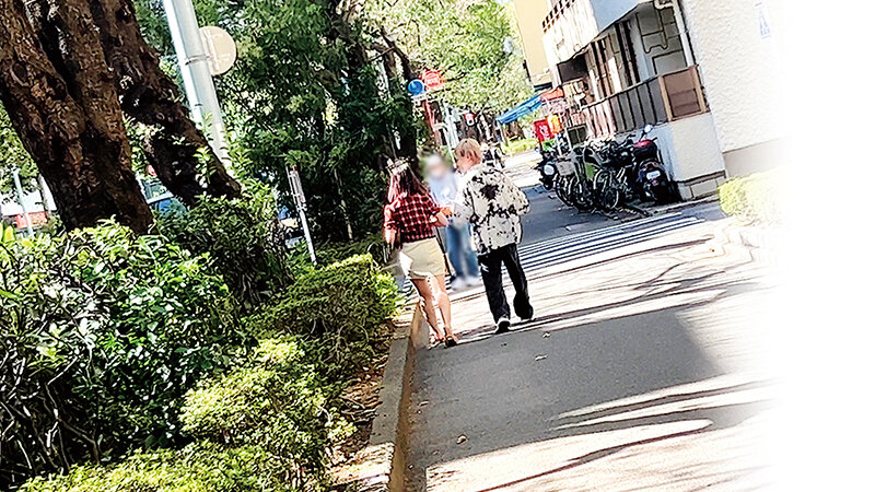 「【素人ナンパ】美少女女子大生じゅん&あかりとのハメ撮り中出し映像【シロウト女子ハメ図鑑】」のサンプル画像7枚目