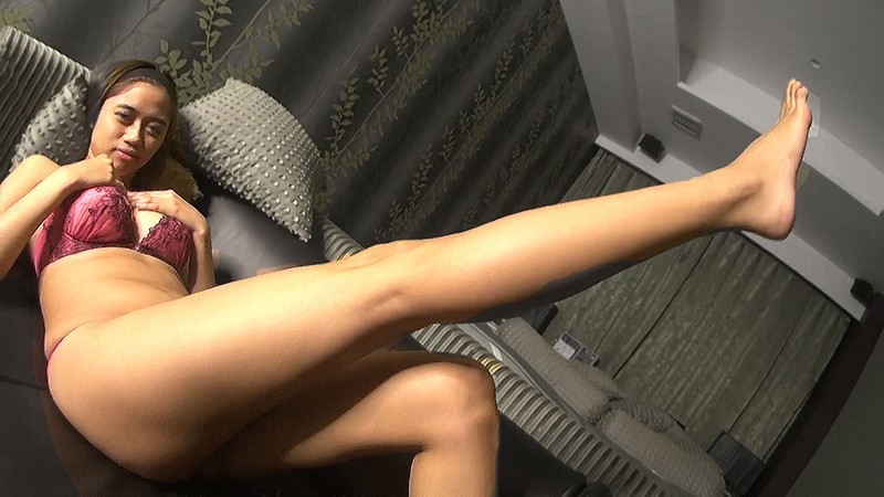 「悠月アイシャ 小柄巨乳のデカ尻美女が顔面騎乗&騎乗位で潮吹き絶頂 中出しフェラパイズリ顔射」のサムネイル