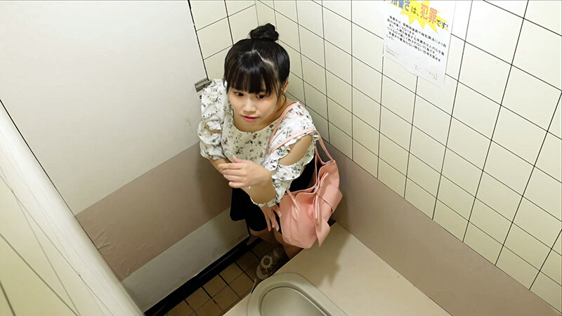 「おまん〇ぐっちょり放尿オナニー ＃5」のサムネイル