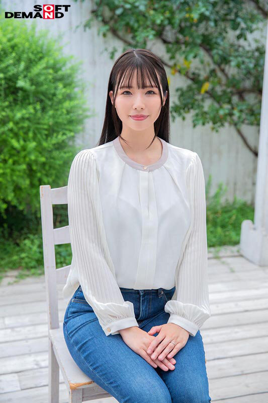 「玉井晴香ら人妻15名が魅せる初撮りフェラ＆中出し体験！興奮の17SEX収録総集編」のサンプル画像10枚目