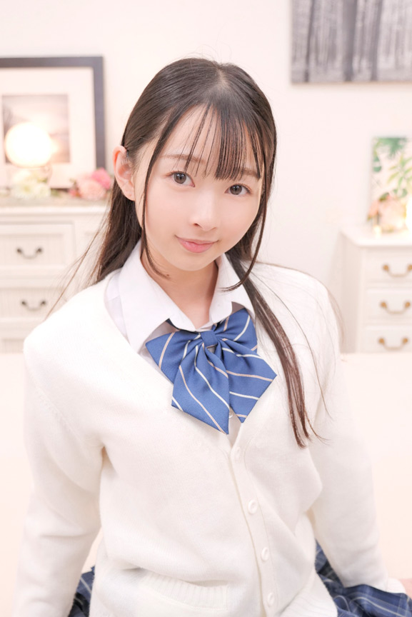 「望月つぼみ 制服女子が黒ストッキングで悶絶イキ我慢チャレンジ！ご褒美は激しい中出しプレイ」のサムネイル