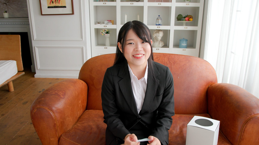 「音羽ゆうあ|清楚系アイドルの大胆グラビア撮影|魅惑のヌードピンクに包まれて」のサムネイル