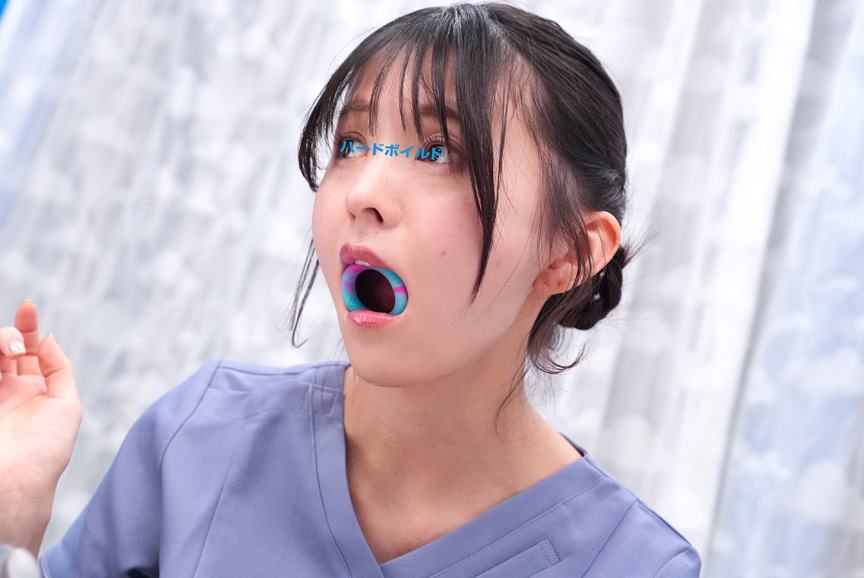 「マジックミラー号ハードボイルド 現役看護師がお口のみで包茎皮むき治療に挑戦！皮に包まれた勃起チ○ポがねっとり舌技でズル剥け！産まれて初めて出てきた亀頭の先から無許可射精がドピュドピュ止まらない！！」のサンプル画像17枚目