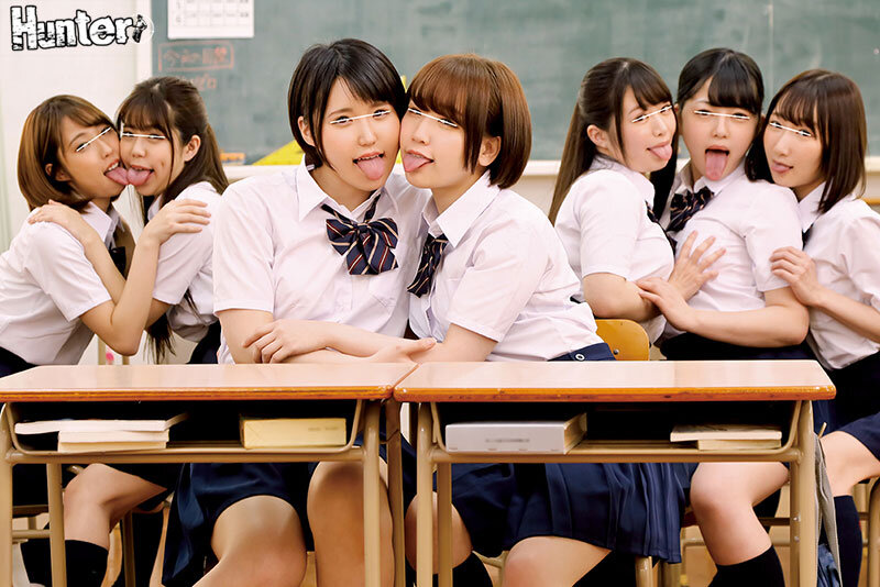 「素人女子校生21名と夢の大乱交！フェラ＆連続射精で4時間パコりまくるBEST集」のサンプル画像1枚目