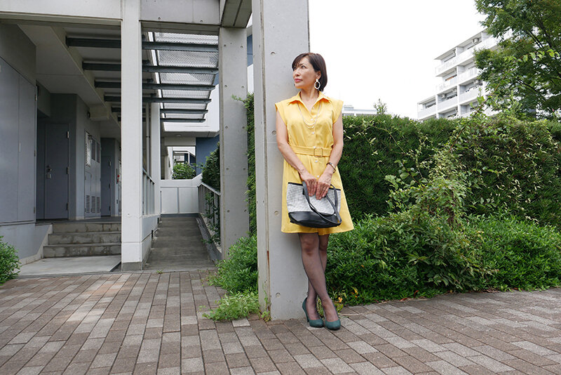 「【素人熟女】51歳人妻かすみの濃厚中出し＆潮吹き体験！欲求不満な主婦の本気セックス」のサンプル画像1枚目