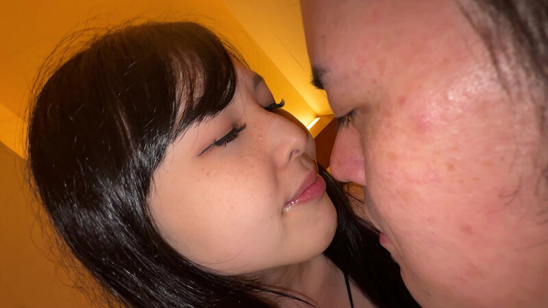 「横山夏希がナンパされた素人お姉さん風プレイ！濃厚キス責めで悶絶する個人撮影動画」のサンプル画像10枚目