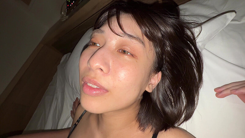 「【個人撮影】湊波流のデカ舌ディープキス＆ツバ鼻吸い」のサンプル画像9枚目