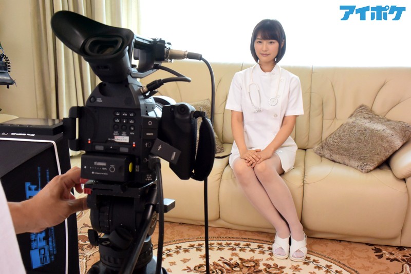 「夏川あかり 潮吹き×汗だくで魅せる現役看護師お姉さんのAVデビュー作品が凄い」のサンプル画像1枚目