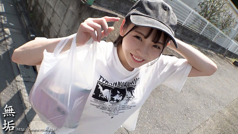 「【美少女】久しぶりに再会した幼なじみが可愛くなってて中出しセックス【スレンダー×フェラ】」のサンプル画像2枚目