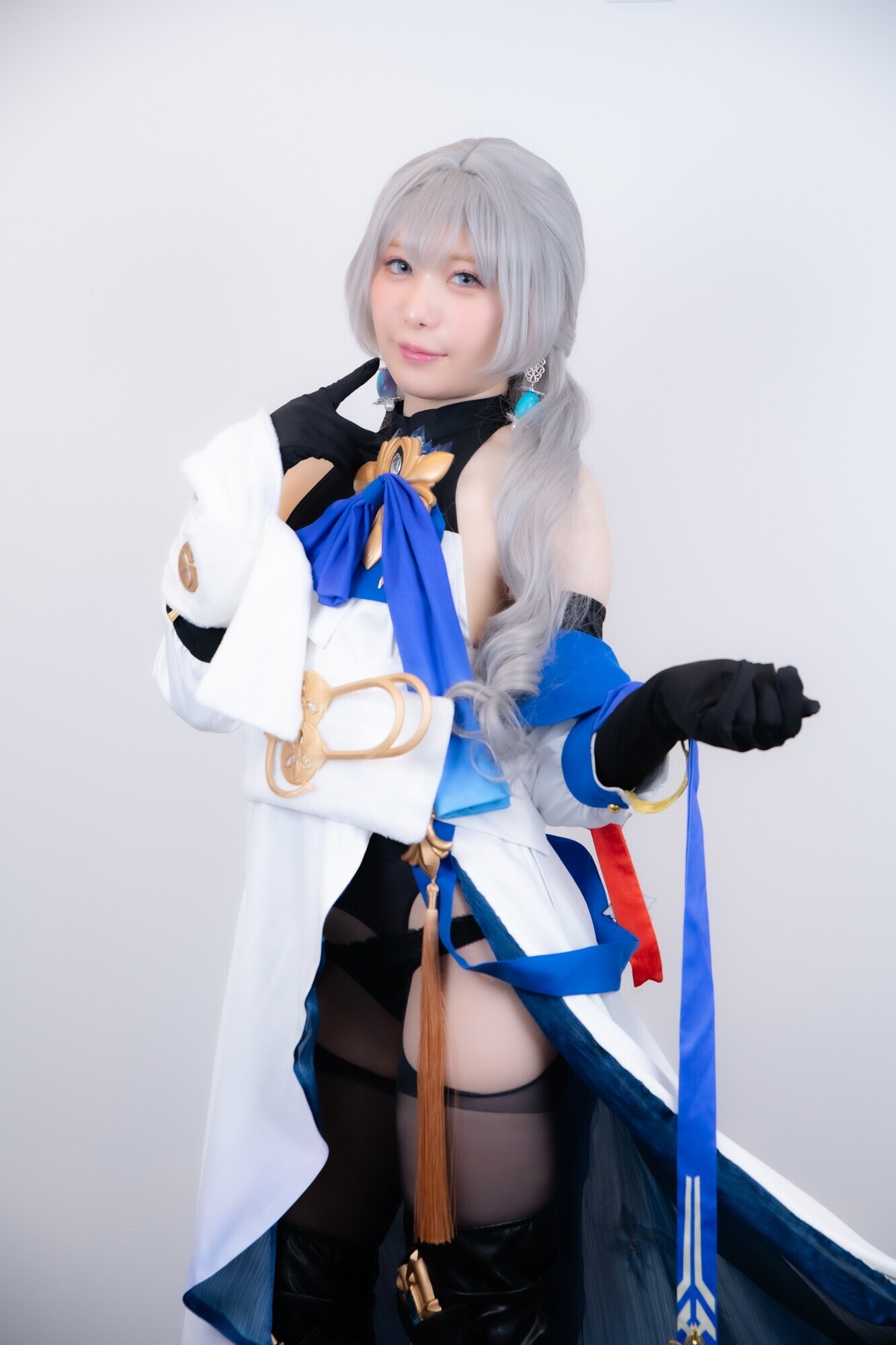 「SSRいいなりご奉仕系超絶美少女ちっぱいレイヤーさんの生バイト」のサムネイル