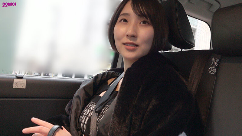 「【素人人妻】Gカップ巨乳の童顔妻るかが騎乗位で中出しハメ撮り！美白ボディを揺らす26歳主婦」のサムネイル