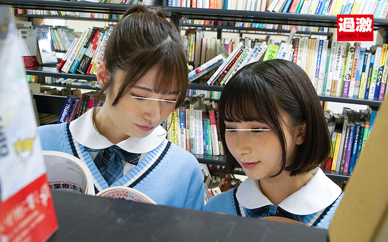 「【美少女JK】図書館で声を我慢する敏感女子校生が潮吹き＆中出しで羞恥プレイに悶絶」のサンプル画像11枚目