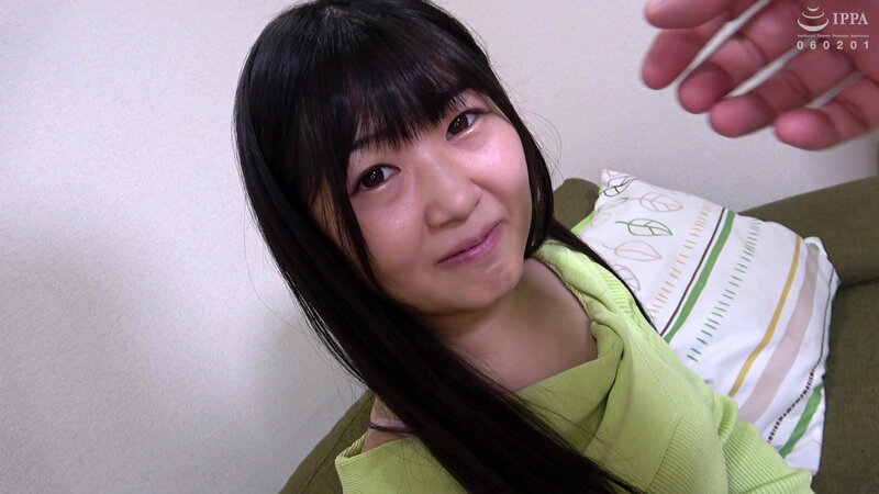 「須崎美羽がくすぐり拷問で悶絶！美人お姉さんを拘束SMプレイで責める動画」のサンプル画像2枚目