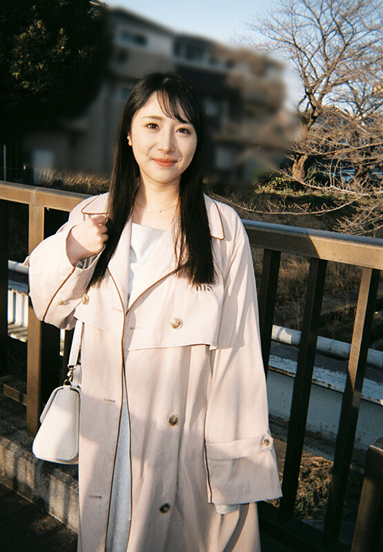 「小野坂ゆいか 美人シングルマザーとの不倫デート ごっくん・中出しハメ撮りで見せる隠れムッツリな一面」のサンプル画像3枚目