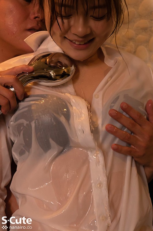 「奏音かのん 汗だく騎乗位とハメ撮りフェラで魅せる美少女の濃密プレイ動画」のサンプル画像17枚目