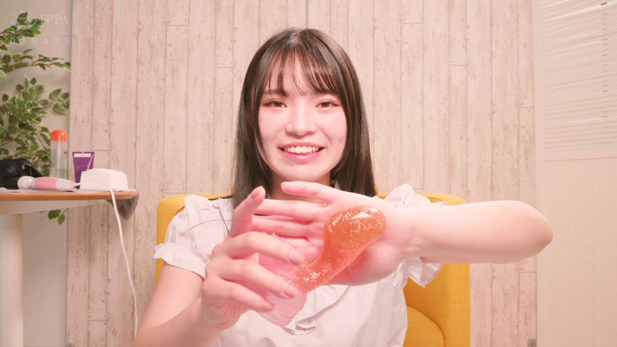 「ひなのタイマー電マチャレンジ！絶頂我慢に挑む美女の反応がエロすぎる【電マ責め】」のサンプル画像2枚目