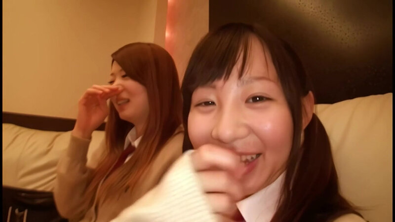 「素人女子校生まい＆なみの3P体験 競泳水着とブルマ姿で魅せる関西円光リマスター版」のサンプル画像2枚目