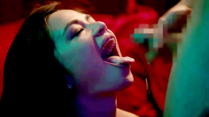 「キャバ嬢風俗嬢がデカチン巨根にフェラご奉仕するエキゾチックストリップ嬢の濃厚テクニック」のサンプル画像10枚目