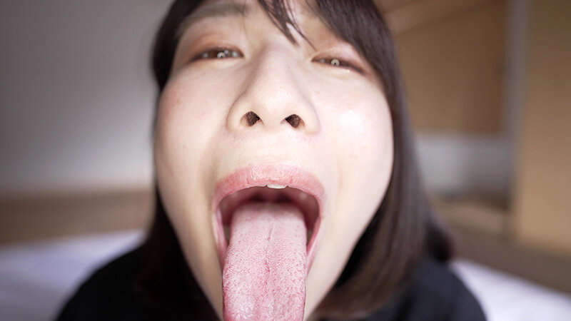 「【湊波流】素人お姉さんをナンパ！舌ブラシで汚舌苔採取する個人撮影動画」のサンプル画像3枚目