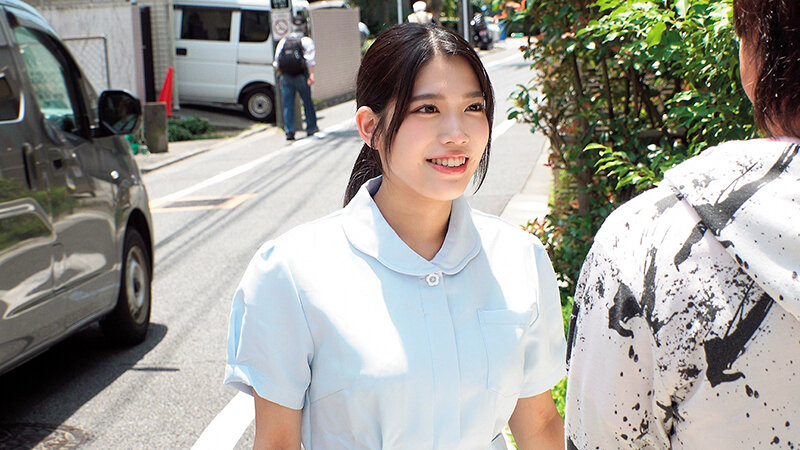 「素人巨乳ナースが童貞筆おろし中出しSEX!優しい看護師が早漏改善で何度も射精させてくれる神展開」のサンプル画像8枚目