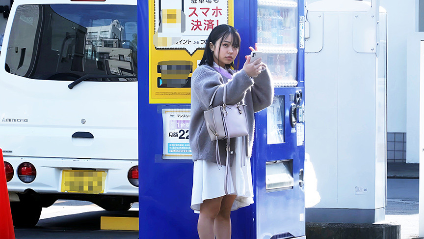 「【素人】街で見かけた美人お姉さんに誘惑されて口でご奉仕してもらった体験談【フェラ】」のサンプル画像7枚目