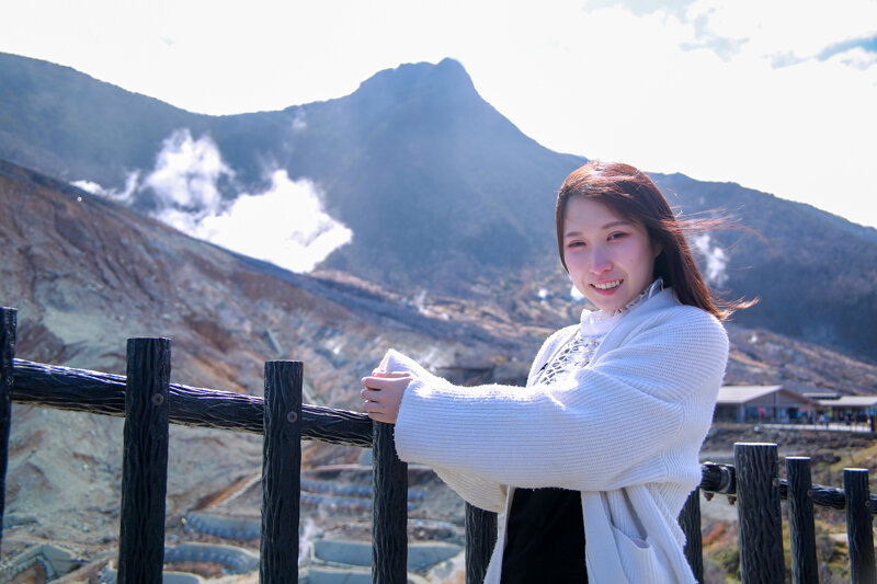 「志恩まこ・河合陽菜ら10人の素人系女優がフェラ＆中出しでいちゃラブ旅行SEX」のサンプル画像11枚目