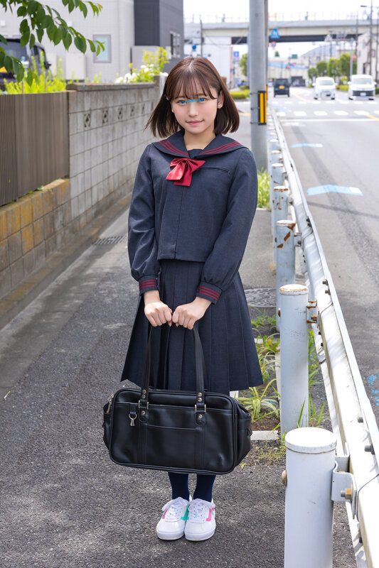 「【素人女子大生】マジックミラー号で黒髪美少女がナンパされ潮吹き・中出しされる野球拳企画」のサンプル画像15枚目