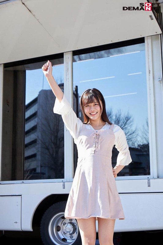 「奏音かのんの痴女テク手コキで男の潮吹き!M男が羞恥プレイで絶頂する激エロ動画」のサンプル画像2枚目