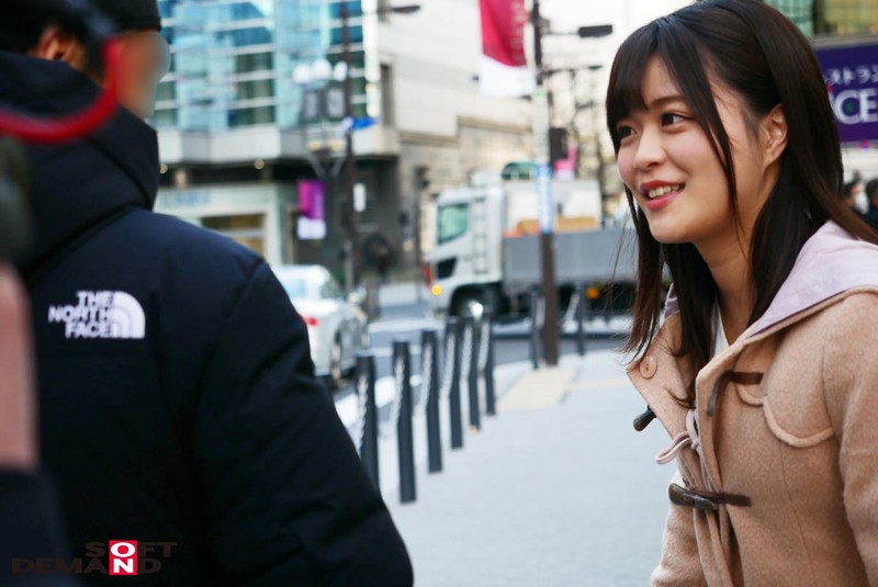 「奏音かのんの痴女テク手コキで男の潮吹き!M男が羞恥プレイで絶頂する激エロ動画」のサンプル画像4枚目