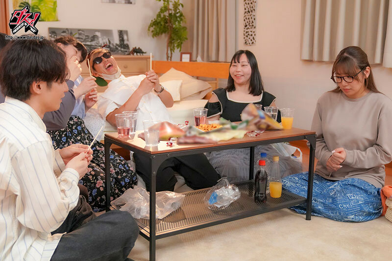 「七海那美 めがね巨乳美女と濃厚キス・騎乗位で中出し ラブラブ一泊二日の密着セックス」のサンプル画像17枚目