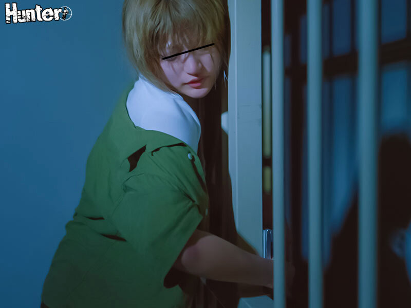 「【素人】監禁3P中出しイラマチオ責め｜騎乗位で何度もイカされる美女の調教プレイ」のサンプル画像6枚目