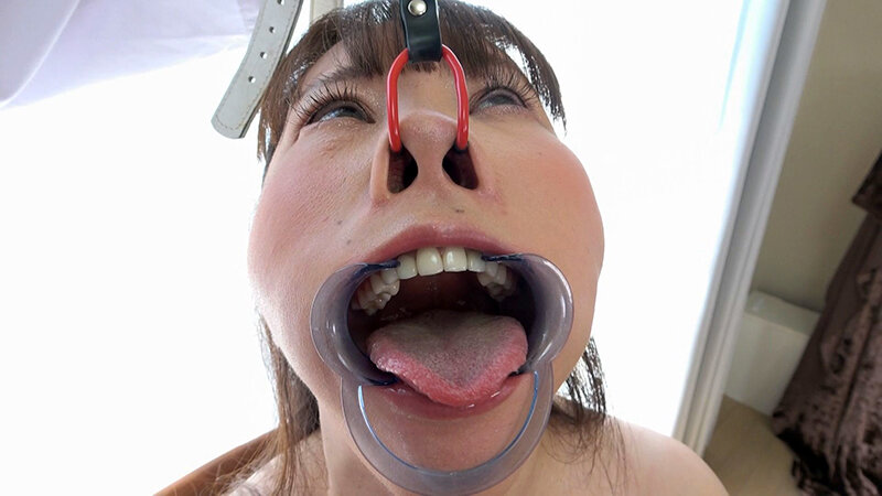 「椎名ほのか 失禁イラマチオで魅せる軟体美女の顔射・お漏らしプレイ完全収録」のサンプル画像2枚目