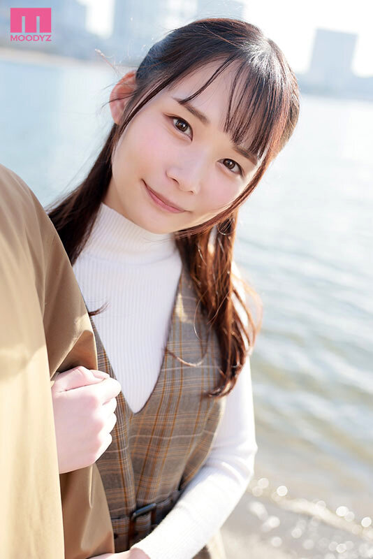 「宮崎千尋の初デートで濃厚キス＆フェラ！美少女と過ごす甘い時間を完全収録」のサンプル画像16枚目