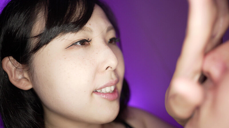 「【横山夏希】美人お姉さんを街角ナンパ！素人風の恥じらいがたまらない濃厚プレイ」のサンプル画像12枚目