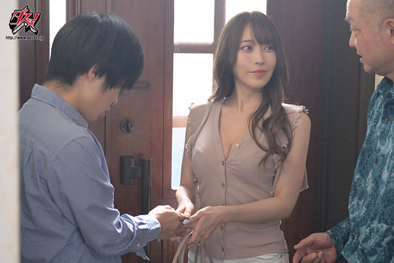 「七瀬アリス 痴女な義母が中出しを迫る!ドストライクな美熟女との禁断の関係」のサンプル画像1枚目