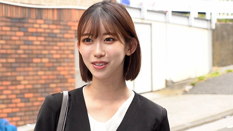 「【素人秘書】ビジネススーツの美人OLが中出しされてイキまくる!大手企業秘書のガチ絶頂映像」のサンプル画像2枚目