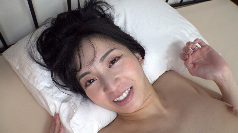 「巨乳熟女教師・鈴木真夕が乱交で乱れる！人妻女教師の本能剥き出し絶頂セックス」のサンプル画像11枚目