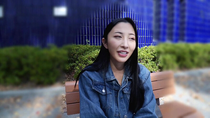 「北野未奈が逆ナンで中出しセックス!巨乳パイパン美女の騎乗位と顔面騎乗がエロすぎる」のサンプル画像1枚目