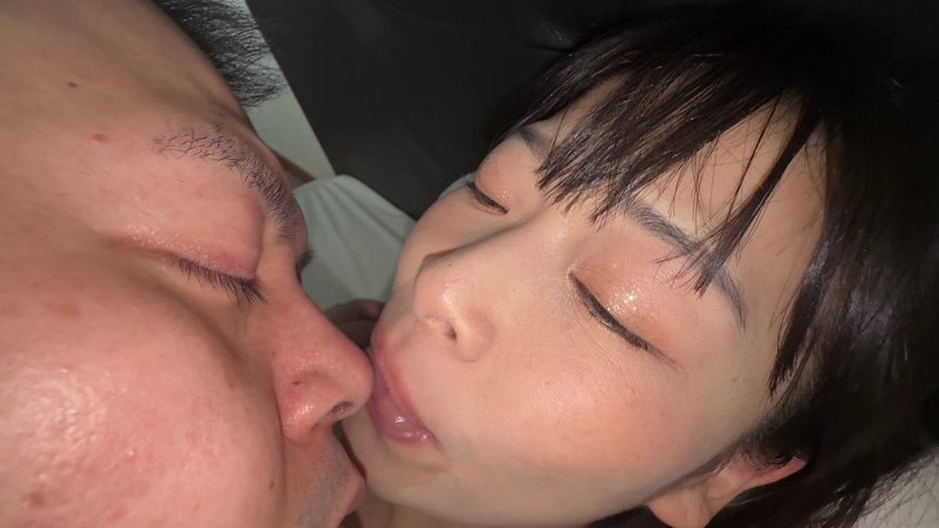 「【原美織】ディープキス＆鼻フェラの個人撮影動画｜濃厚キスとフェチプレイが堪能できる作品」のサンプル画像16枚目