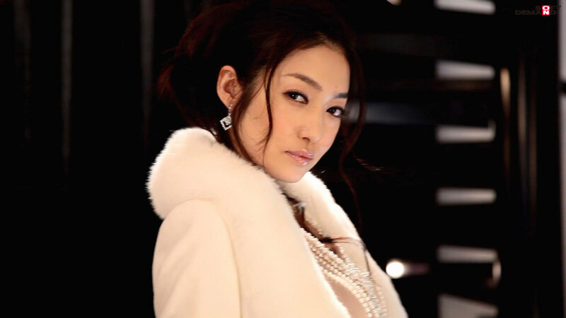 「江波りゅう(RYU)が魅せる高級コールガール役!芸能人級美女の痴女プレイ&中出し濃密セックス」のサンプル画像2枚目