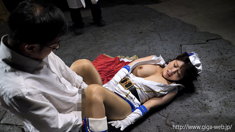 「新村あかり 女戦士コスプレで魔法少女に変身!恥辱の戦闘シーン満載の特撮風AVが話題」のサンプル画像19枚目