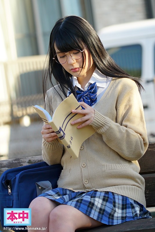 「藤波さとり 美少女学生服姿で中出し解禁！背後から責められ感じまくる濃密プレイ」のサムネイル