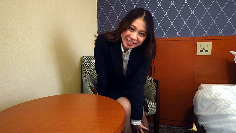 「佐久間つな 美巨乳お姉さんの自撮りオナニー映像｜局部アップで魅せるセクシー作品」のサムネイル