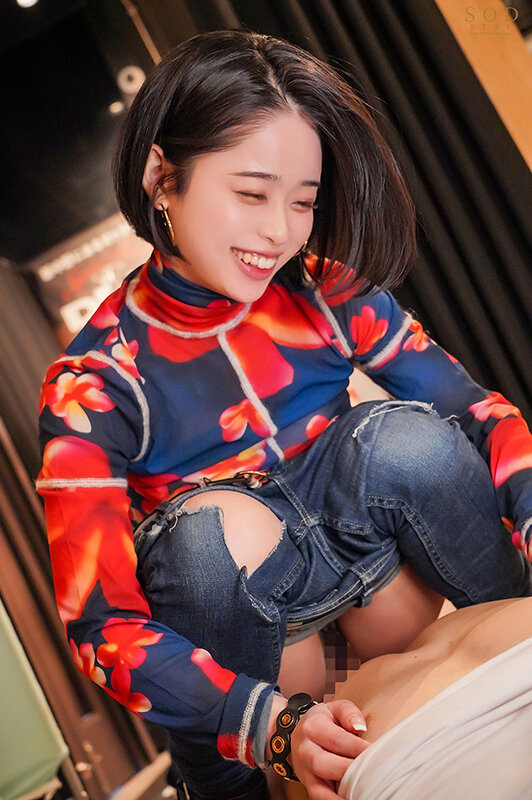 「MINAMO逆ナンパ痴女プレイ!美少女女優が誘惑する悶絶焦らしテクニック完全収録」のサンプル画像5枚目