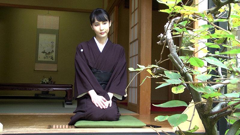 「咲雪華奈×乙アリス ニューハーフレズビアン アナル＆パイパン美女の濃密プレイ」のサンプル画像2枚目